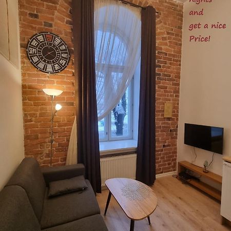 Small Cozy Two-Level Apartments 9 塔林 外观 照片