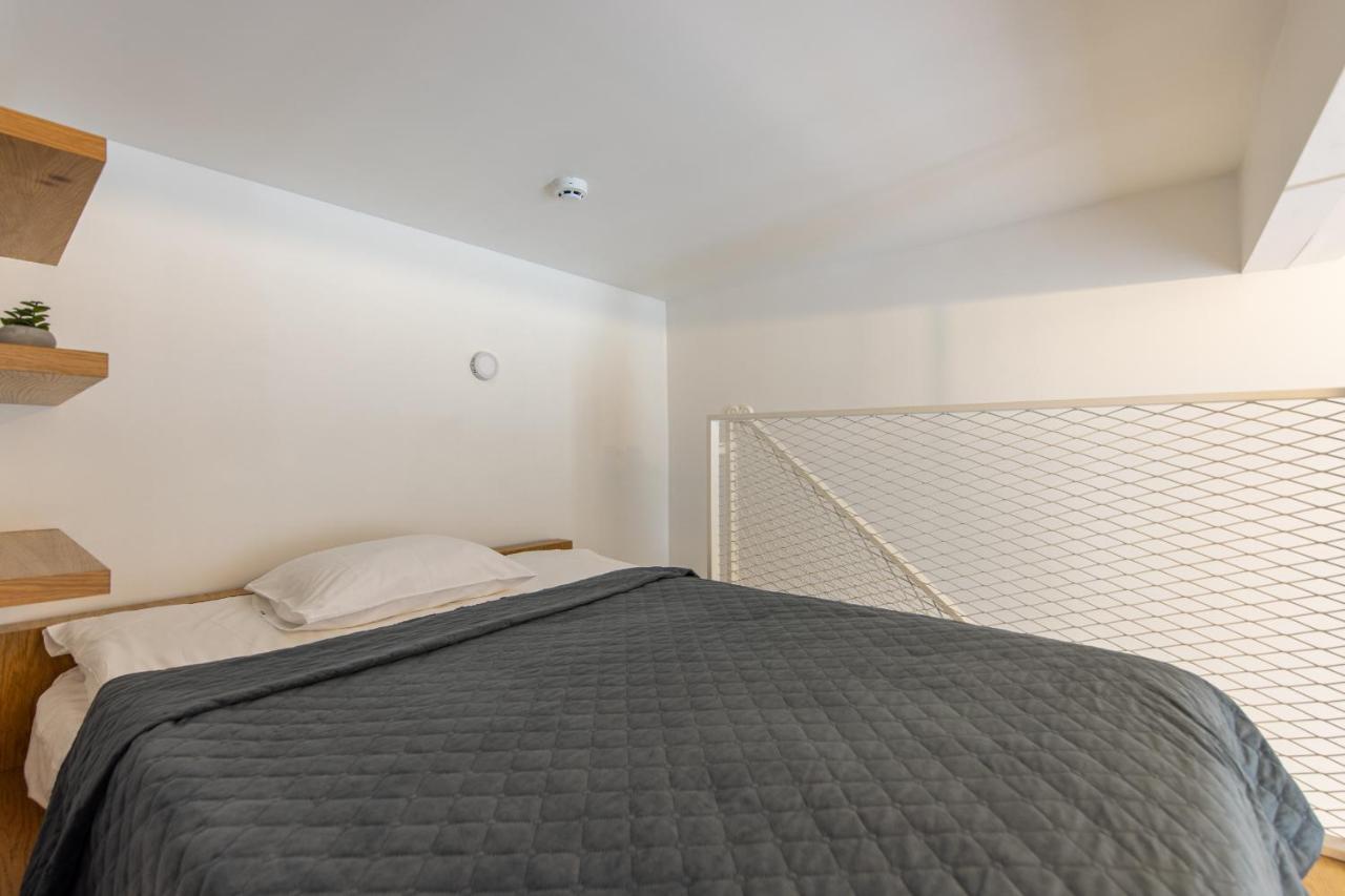 Small Cozy Two-Level Apartments 9 塔林 外观 照片