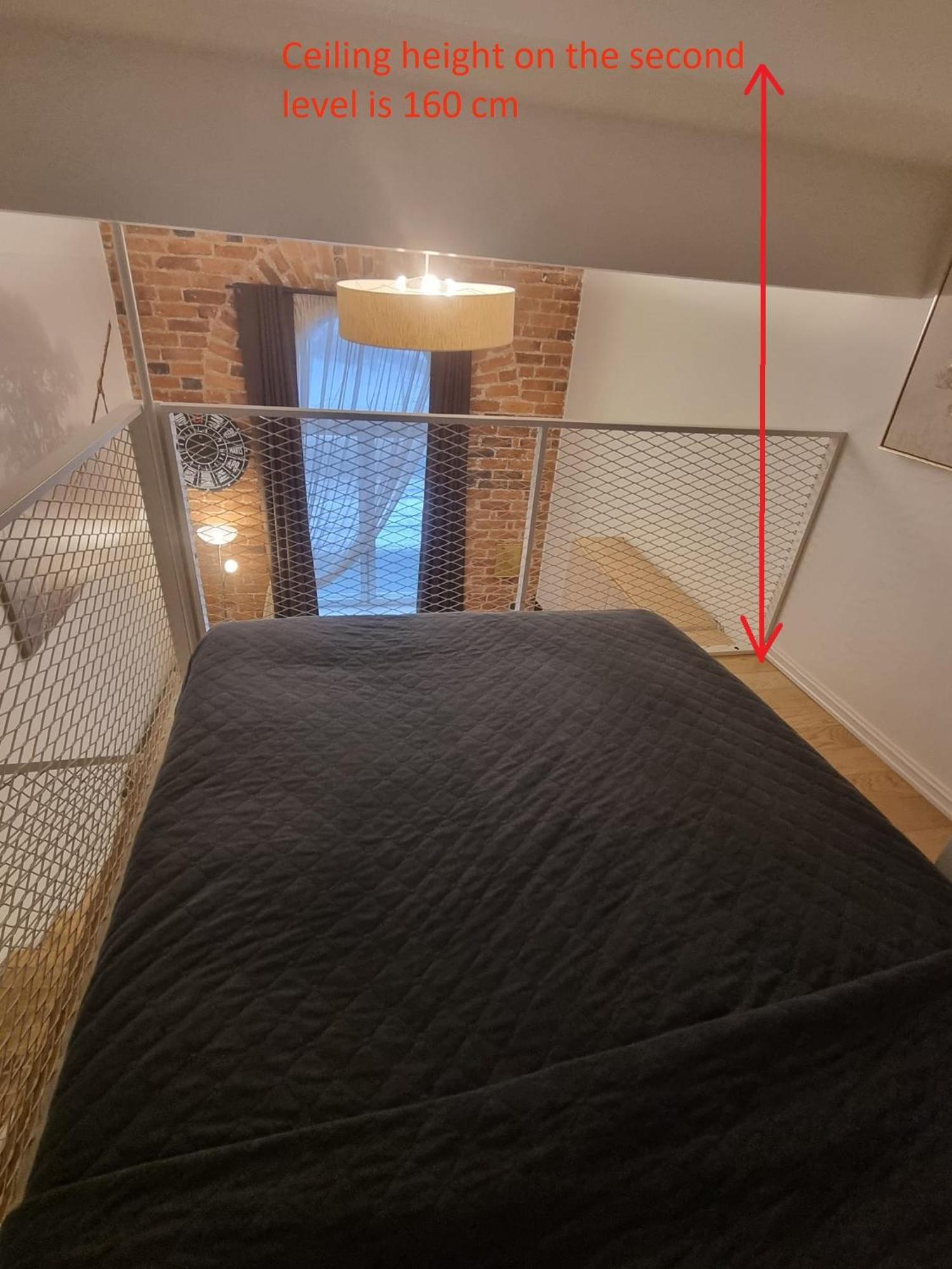 Small Cozy Two-Level Apartments 9 塔林 外观 照片